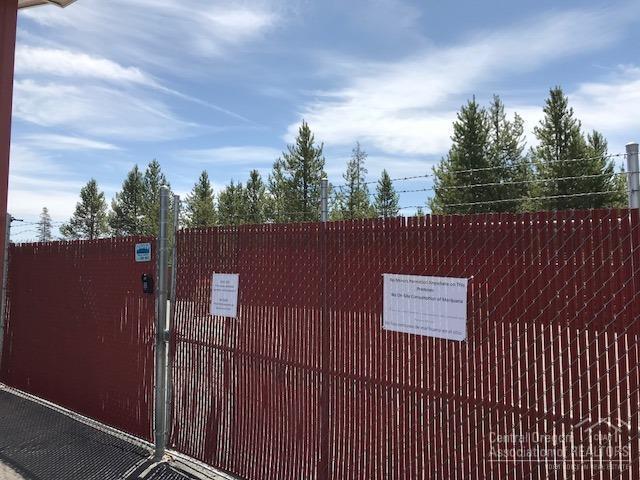 Lapine Industrial - Commercial Sale