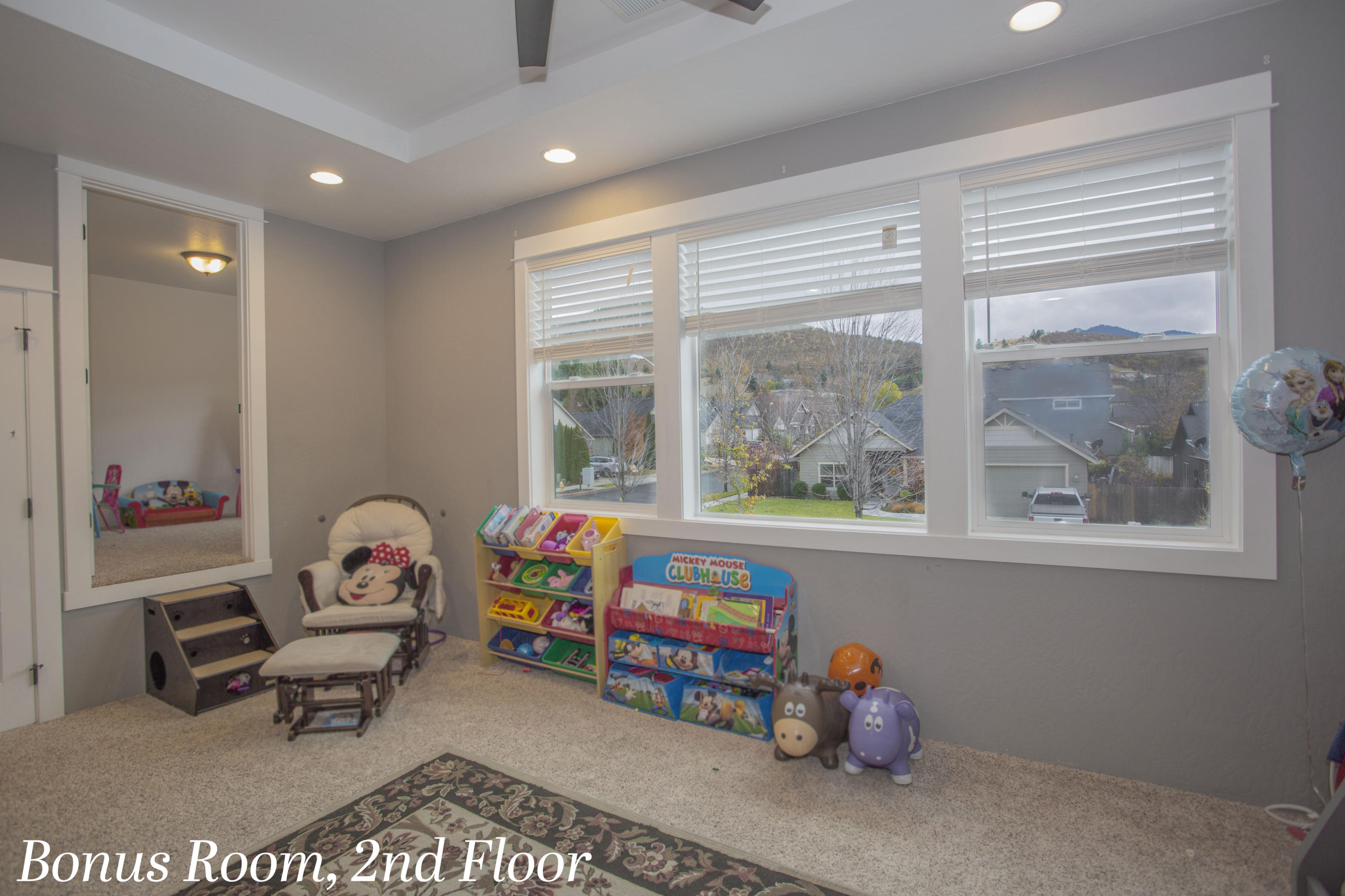 Kamerin Springs - Residential