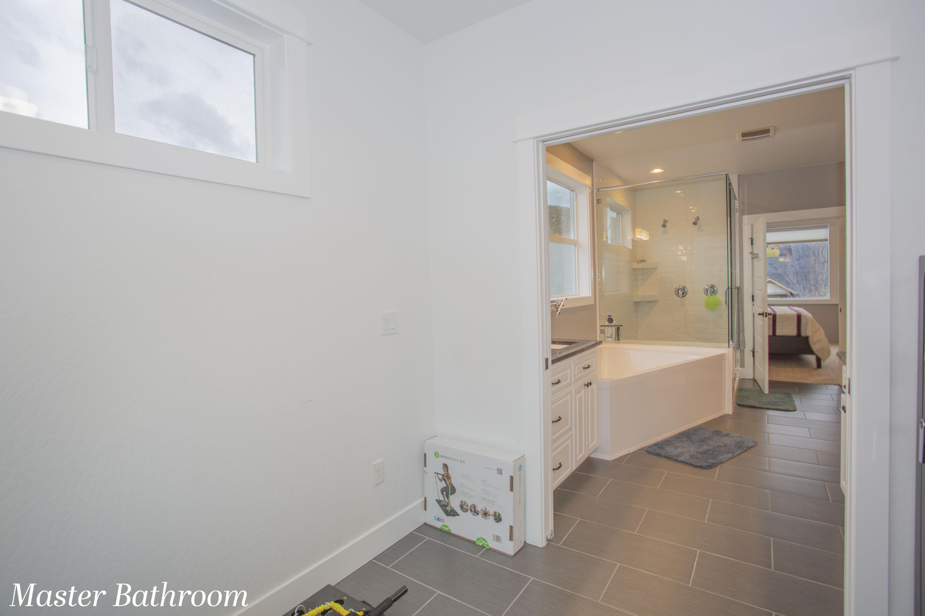 Kamerin Springs - Residential