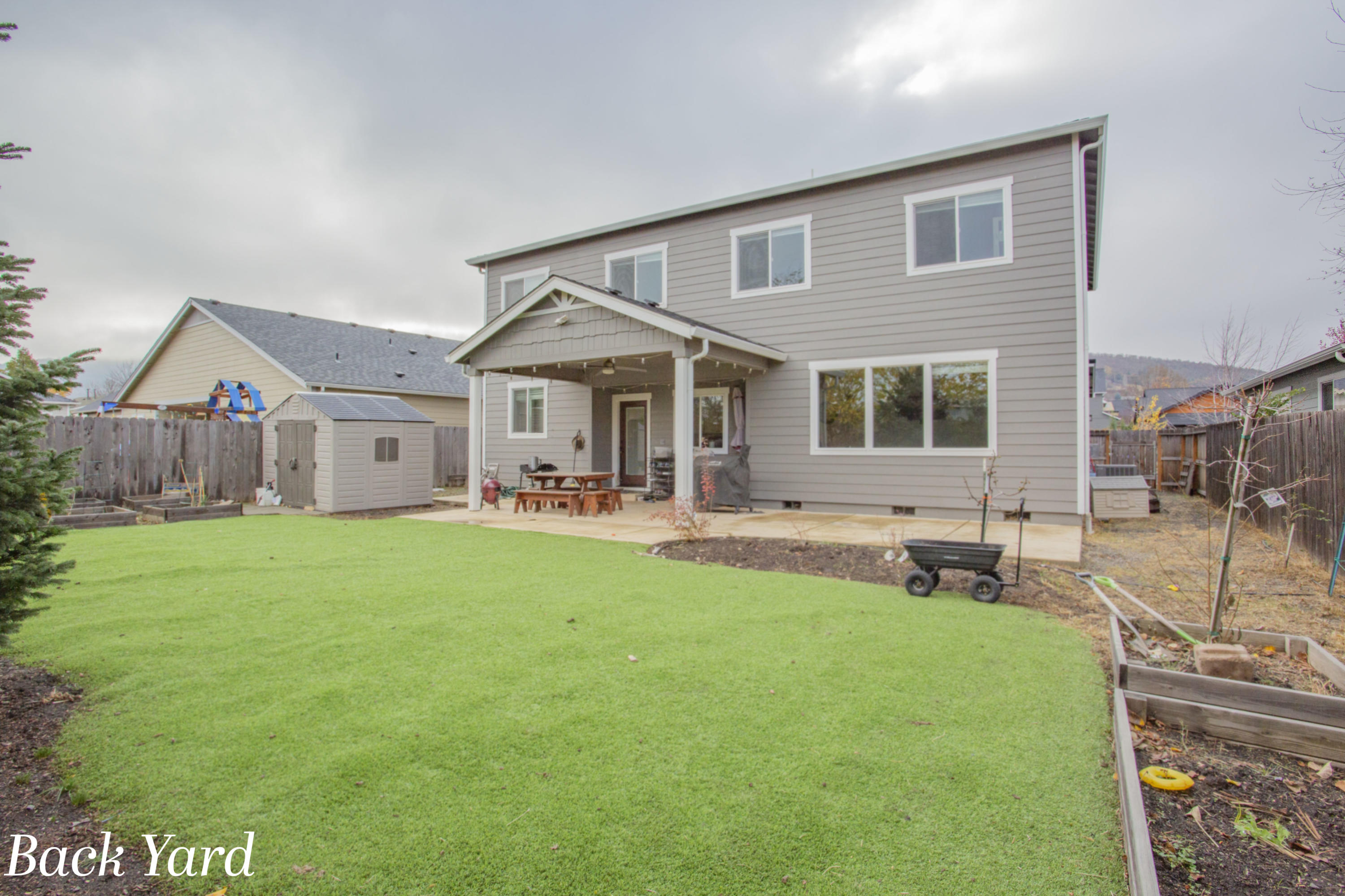 Kamerin Springs - Residential