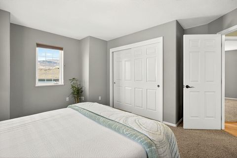 Tiny photo for 267 Meadow Drive, Ashland, OR 97520 (MLS # 220214291)