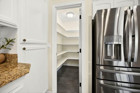 Tiny photo for 267 Meadow Drive, Ashland, OR 97520 (MLS # 220214291)