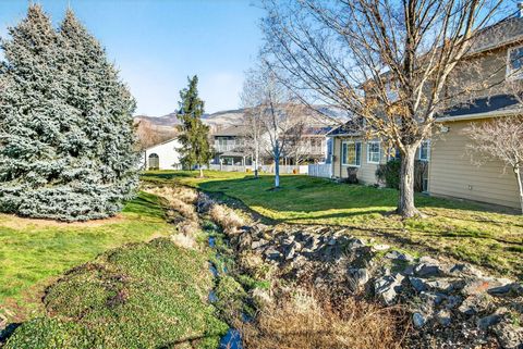 Tiny photo for 267 Meadow Drive, Ashland, OR 97520 (MLS # 220214291)