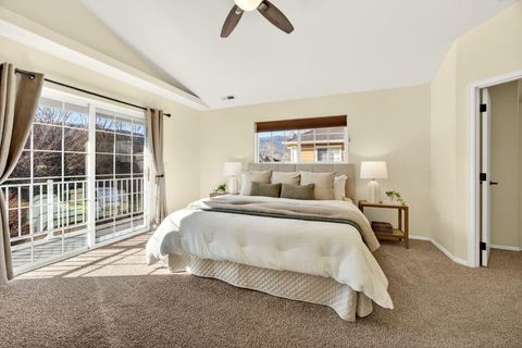 Tiny photo for 267 Meadow Drive, Ashland, OR 97520 (MLS # 220214291)