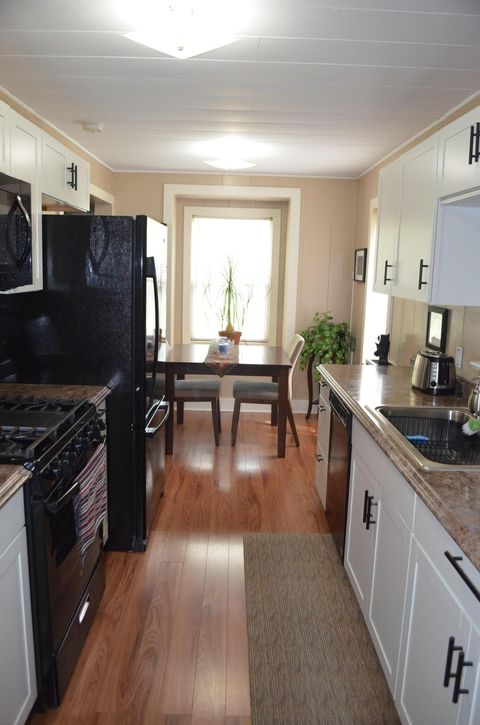 Tiny photo for 138118 Hillcrest Street, Gilchrist, OR 97737 (MLS # 220217039)