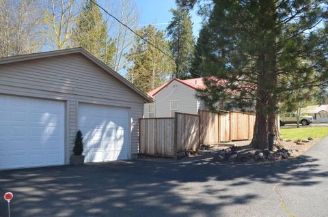 Tiny photo for 138118 Hillcrest Street, Gilchrist, OR 97737 (MLS # 220217039)