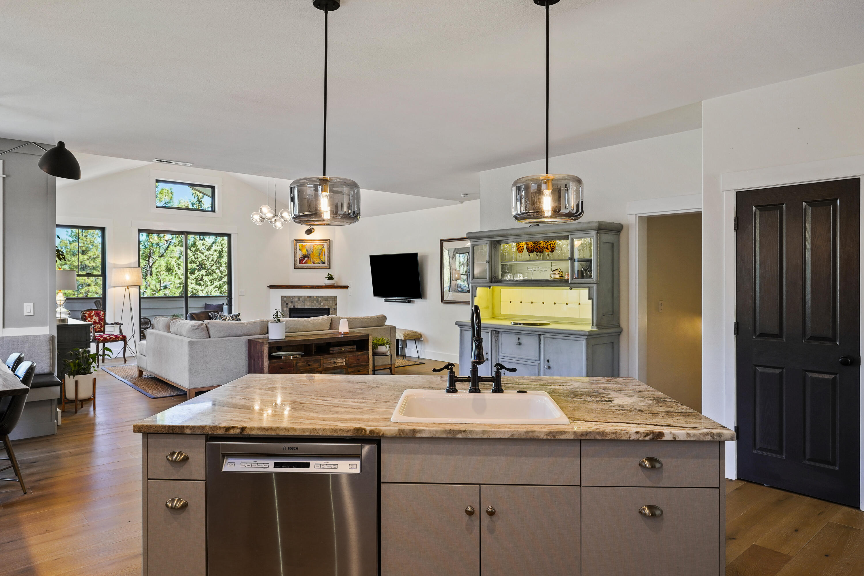 Skyliner Summit - Residential