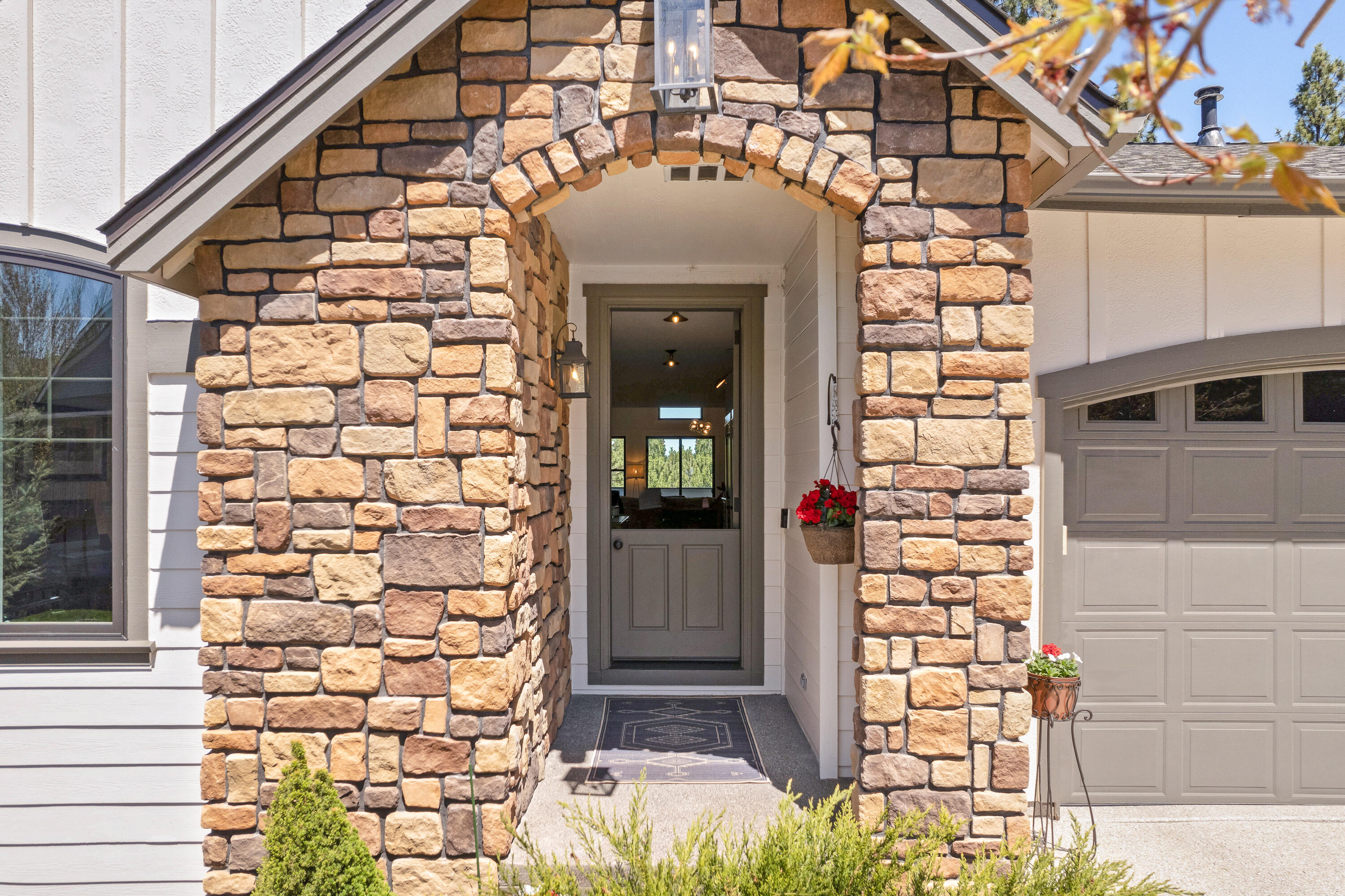 Skyliner Summit - Residential