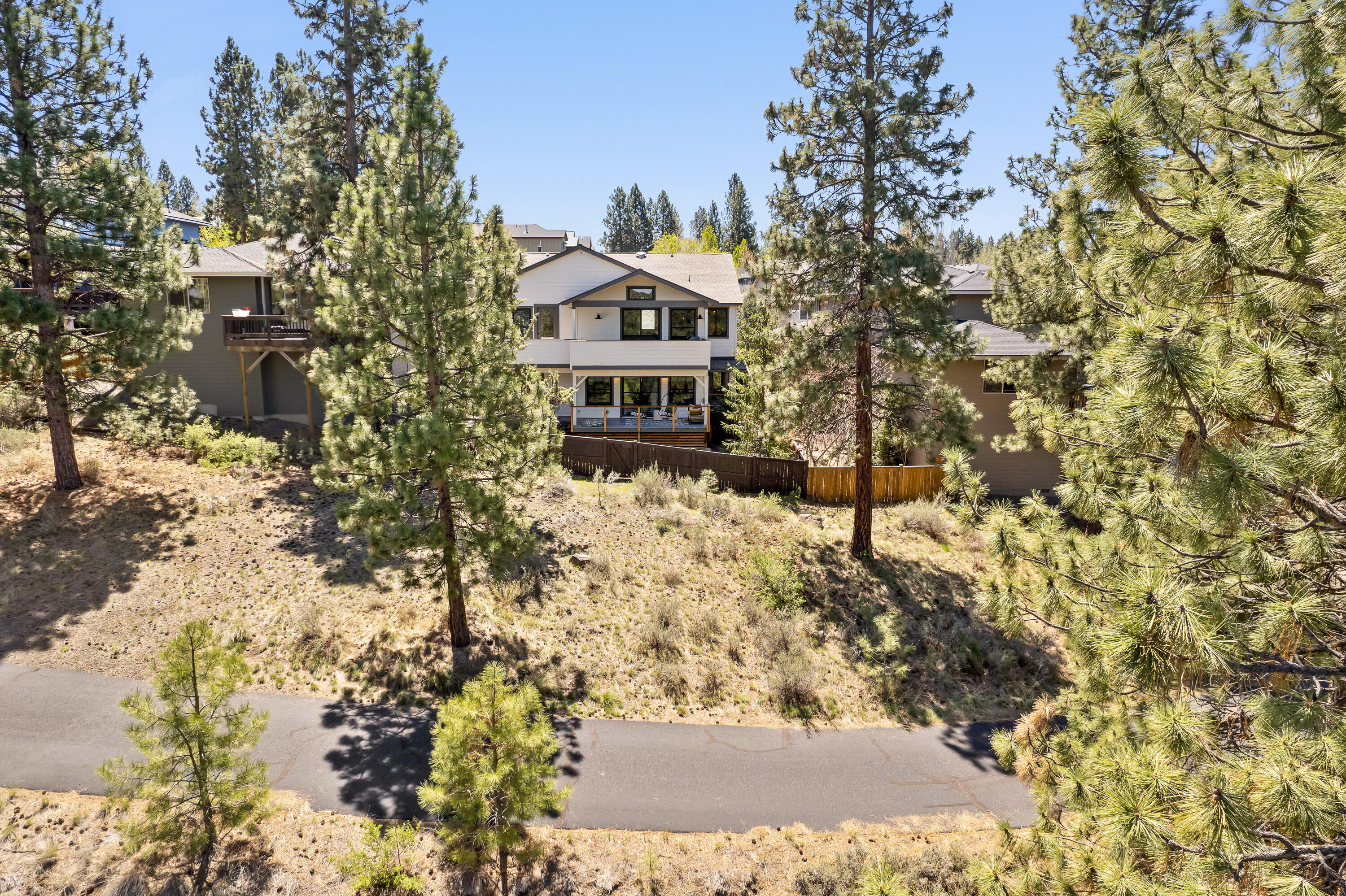 Skyliner Summit - Residential