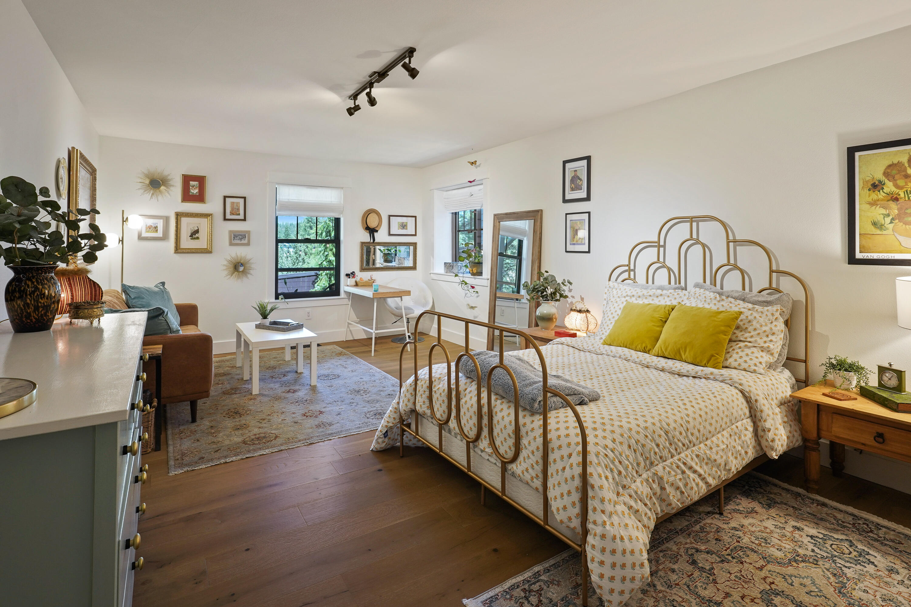 Skyliner Summit - Residential