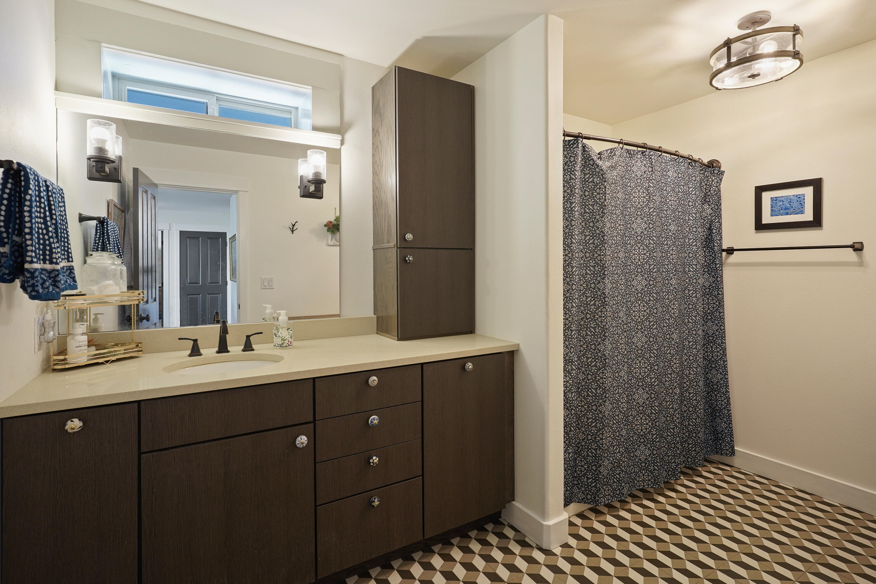 Skyliner Summit - Residential