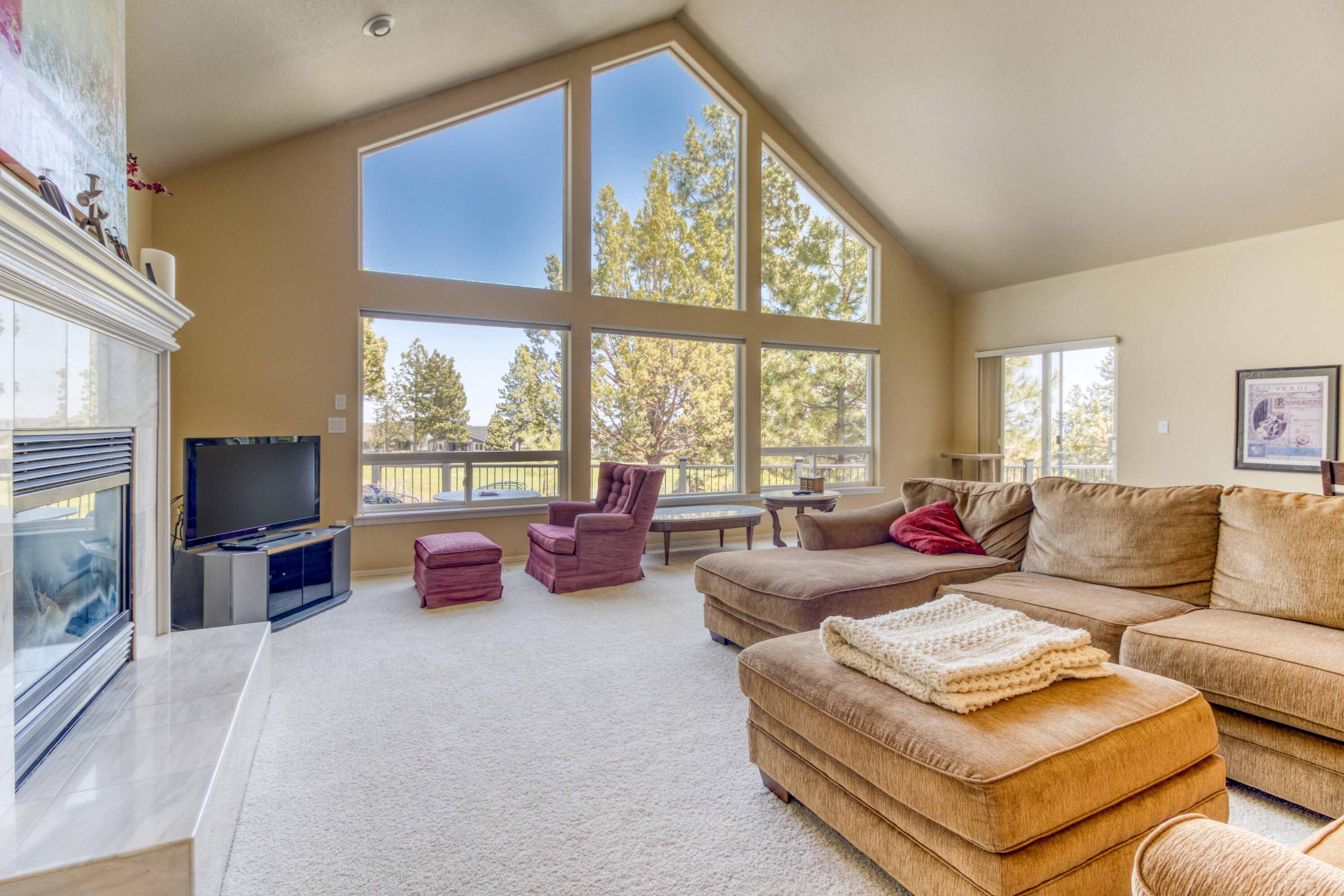 2952 NW Fairway Heights Drive