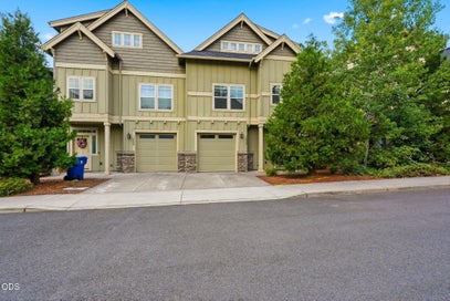 1055 SE Leonel Lane Bend OR 97702