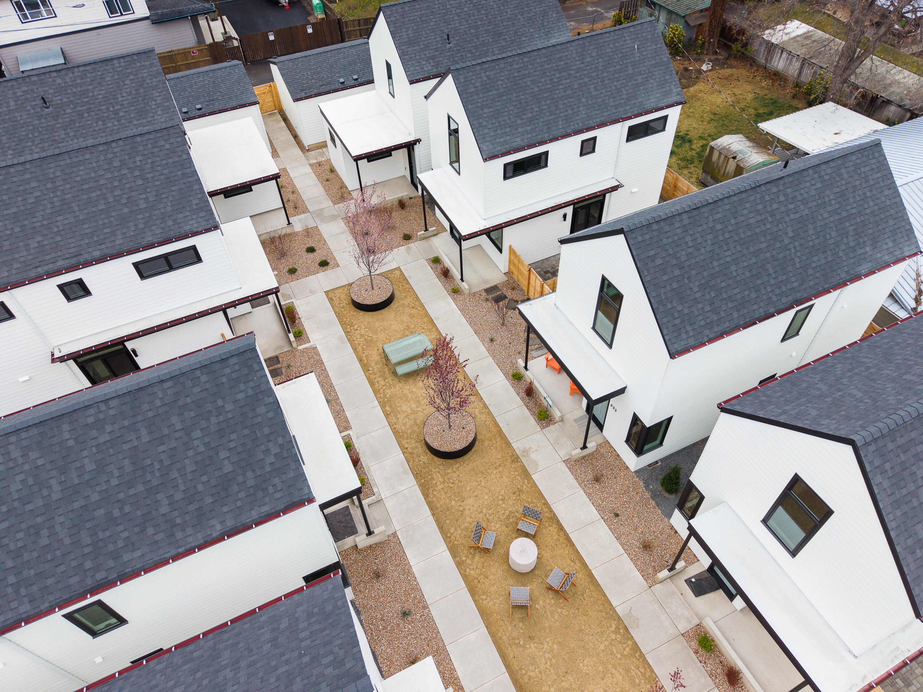 637 NE Marshall Avenue