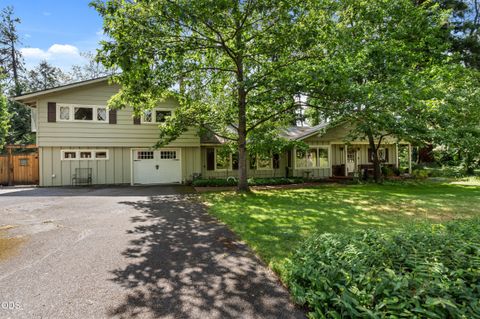 Tiny photo for 158 Renault Avenue, Medford, OR 97501 (MLS # 220222624)
