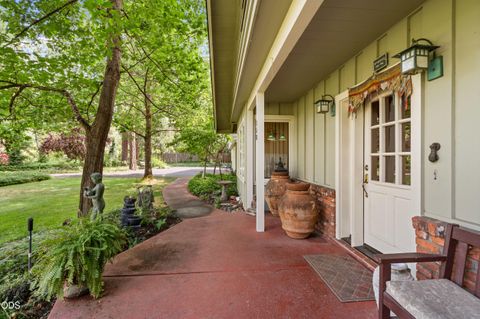 Tiny photo for 158 Renault Avenue, Medford, OR 97501 (MLS # 220222624)