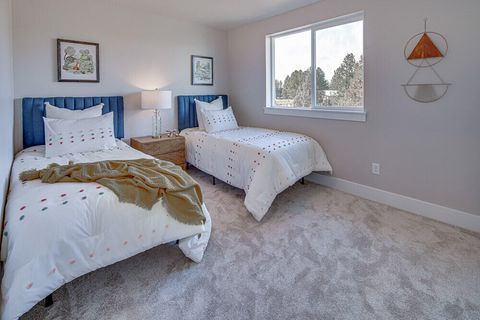 Tiny photo for 61201 NE Snow Owl Street, Bend, OR 97701 (MLS # 220214232)