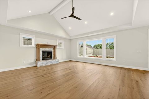 Tiny photo for 4090 Crystal Springs Drive, Medford, OR 97504 (MLS # 220219977)