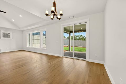 Tiny photo for 4090 Crystal Springs Drive, Medford, OR 97504 (MLS # 220219977)