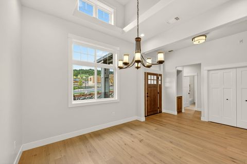 Tiny photo for 4090 Crystal Springs Drive, Medford, OR 97504 (MLS # 220219977)