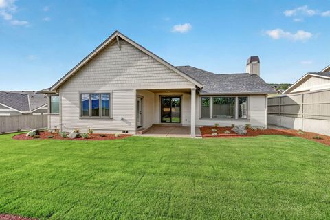 Tiny photo for 4090 Crystal Springs Drive, Medford, OR 97504 (MLS # 220219977)