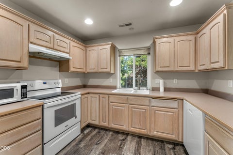 Tiny photo for 544 SW Anique Lane, Grants Pass, OR 97526 (MLS # 220226578)