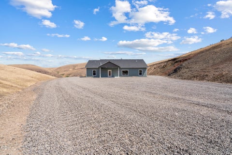 Tiny photo for 45070 McKay Creek Road, Pendleton, OR 97801 (MLS # 220229616)