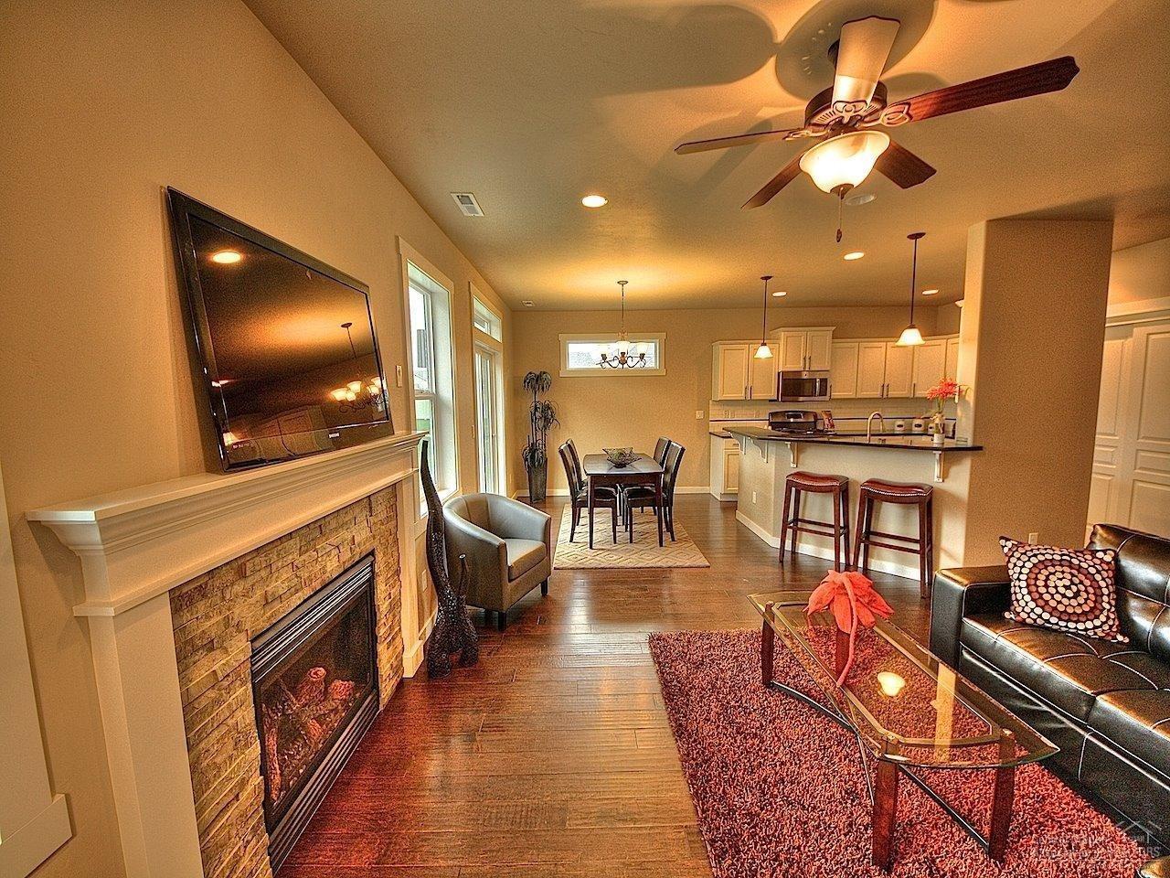 Pettigrew Place - Residential