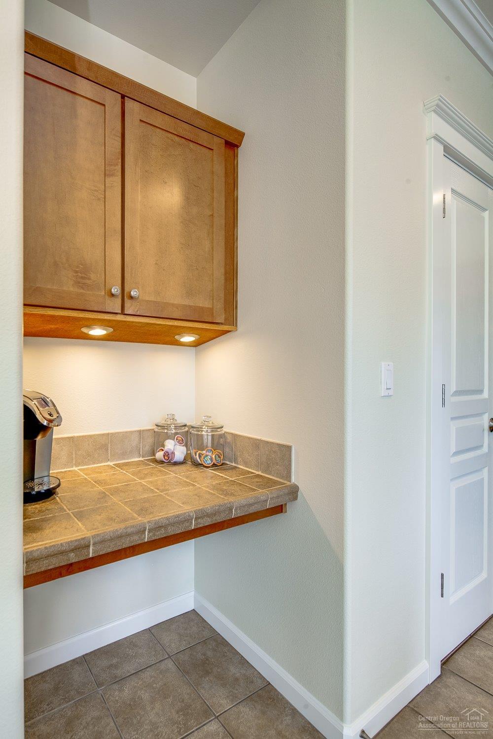 Deschutes River Cros - Residential