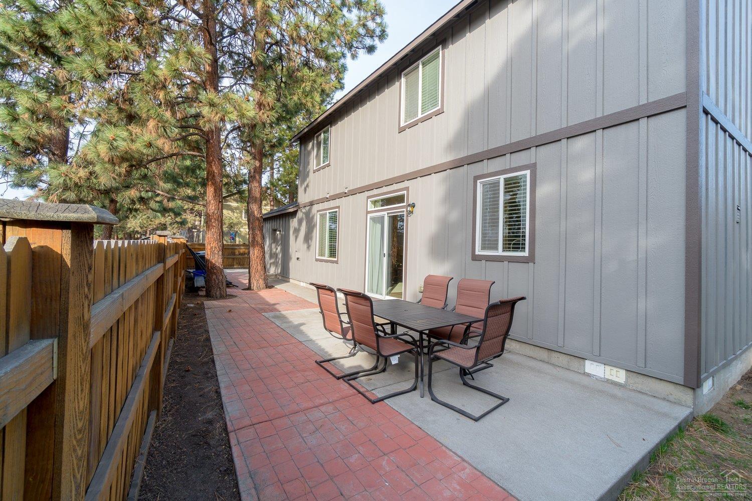 Deschutes River Cros - Residential
