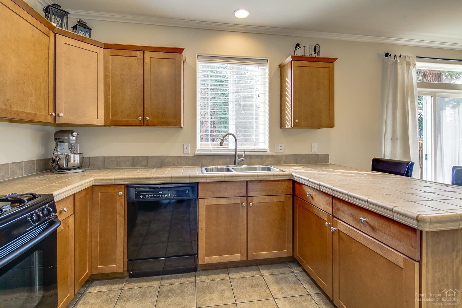 Deschutes River Cros - Residential