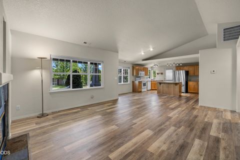 Tiny photo for 20535 Sunderland Way, Bend, OR 97701 (MLS # 220222991)