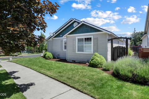 Tiny photo for 20535 Sunderland Way, Bend, OR 97701 (MLS # 220222991)