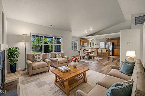 Tiny photo for 20535 Sunderland Way, Bend, OR 97701 (MLS # 220222991)