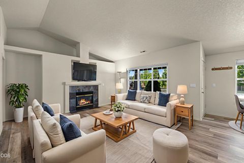 Tiny photo for 20535 Sunderland Way, Bend, OR 97701 (MLS # 220222991)