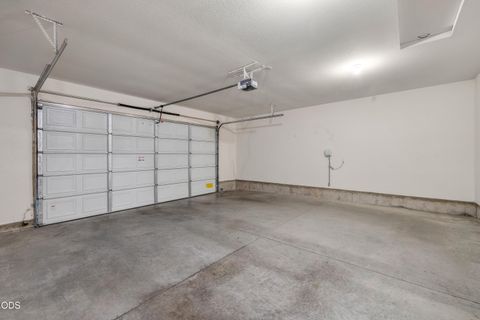 Tiny photo for 20535 Sunderland Way, Bend, OR 97701 (MLS # 220222991)
