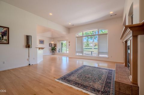 Tiny photo for 401 Golf View Drive, Medford, OR 97504 (MLS # 220225371)