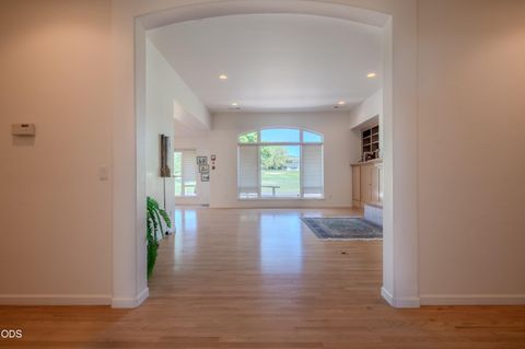 Tiny photo for 401 Golf View Drive, Medford, OR 97504 (MLS # 220225371)