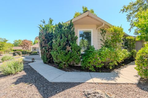Tiny photo for 401 Golf View Drive, Medford, OR 97504 (MLS # 220225371)