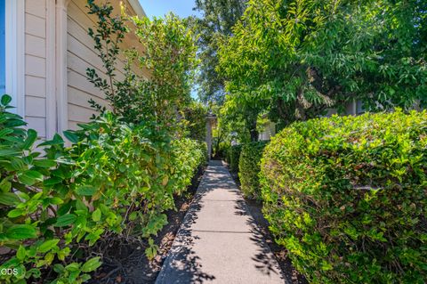Tiny photo for 401 Golf View Drive, Medford, OR 97504 (MLS # 220225371)