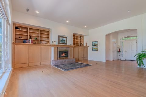 Tiny photo for 401 Golf View Drive, Medford, OR 97504 (MLS # 220225371)