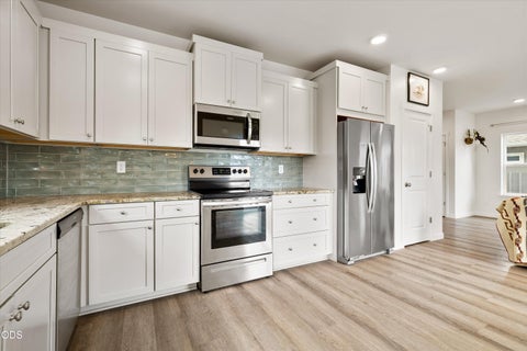 Tiny photo for 16487 Bassett Road, La Pine, OR 97739 (MLS # 220229162)