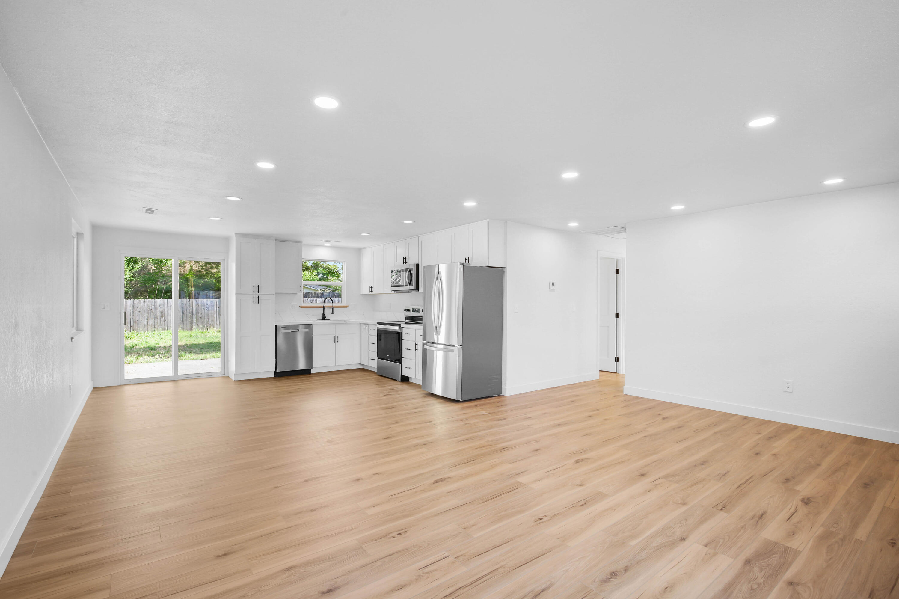520 Grand Avenue