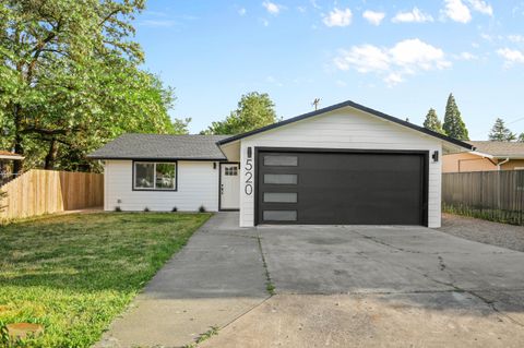520 Grand Avenue Central Point OR 97502