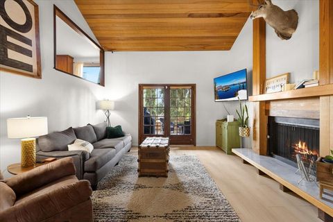 Tiny photo for 956 NE Beacon Drive, Grants Pass, OR 97526 (MLS # 220214226)