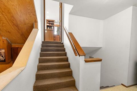 Tiny photo for 956 NE Beacon Drive, Grants Pass, OR 97526 (MLS # 220214226)