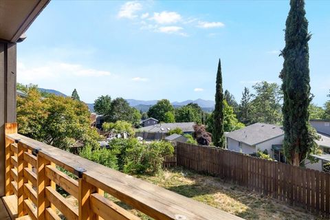 Tiny photo for 956 NE Beacon Drive, Grants Pass, OR 97526 (MLS # 220214226)