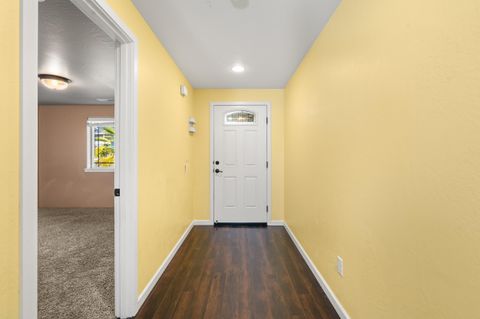 Tiny photo for 925 Sellwood Drive, Eagle Point, OR 97524 (MLS # 220213261)