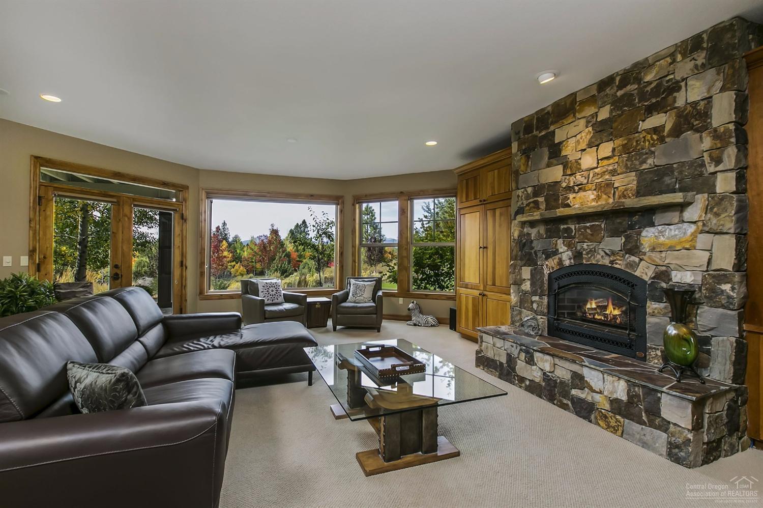 Skyliner Summit - Residential