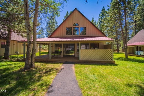 Tiny photo for 57499 Circle Four Lane #26, Sunriver, OR 97707 (MLS # 220225297)